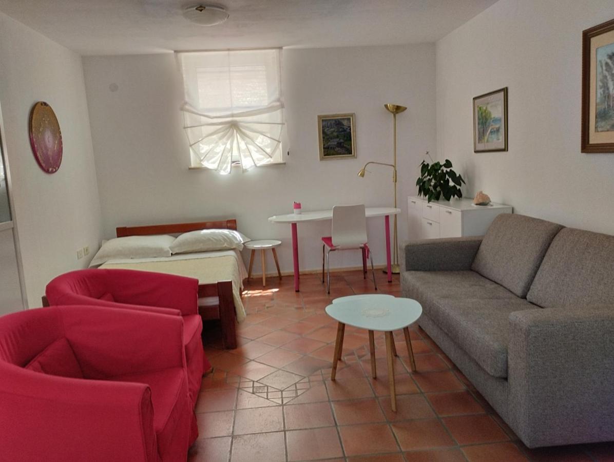 Apartma Oljka Pomjan Smarje (Koper)